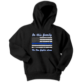 In this family no-one fights alone - Kids Hoodie